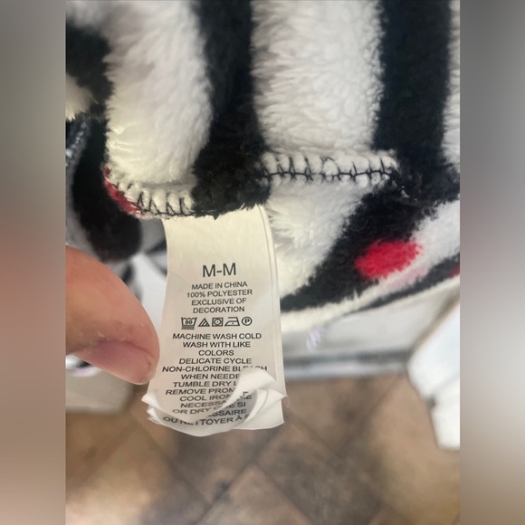 Kate Spade NY Long Sleeve Chenille PlushRobe Confetti Stripe Black White Pink - Picture 8 of 8